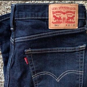 Levis Men’s Jeans 541 W-32 L-32 Color:Blue